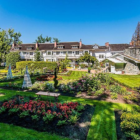 Crown Mansion Boutique Hotel & Villas Qualicum Beach Exterior foto