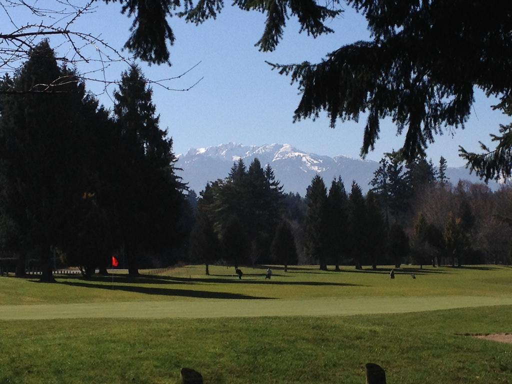 Crown Mansion Boutique Hotel & Villas Qualicum Beach Exterior foto