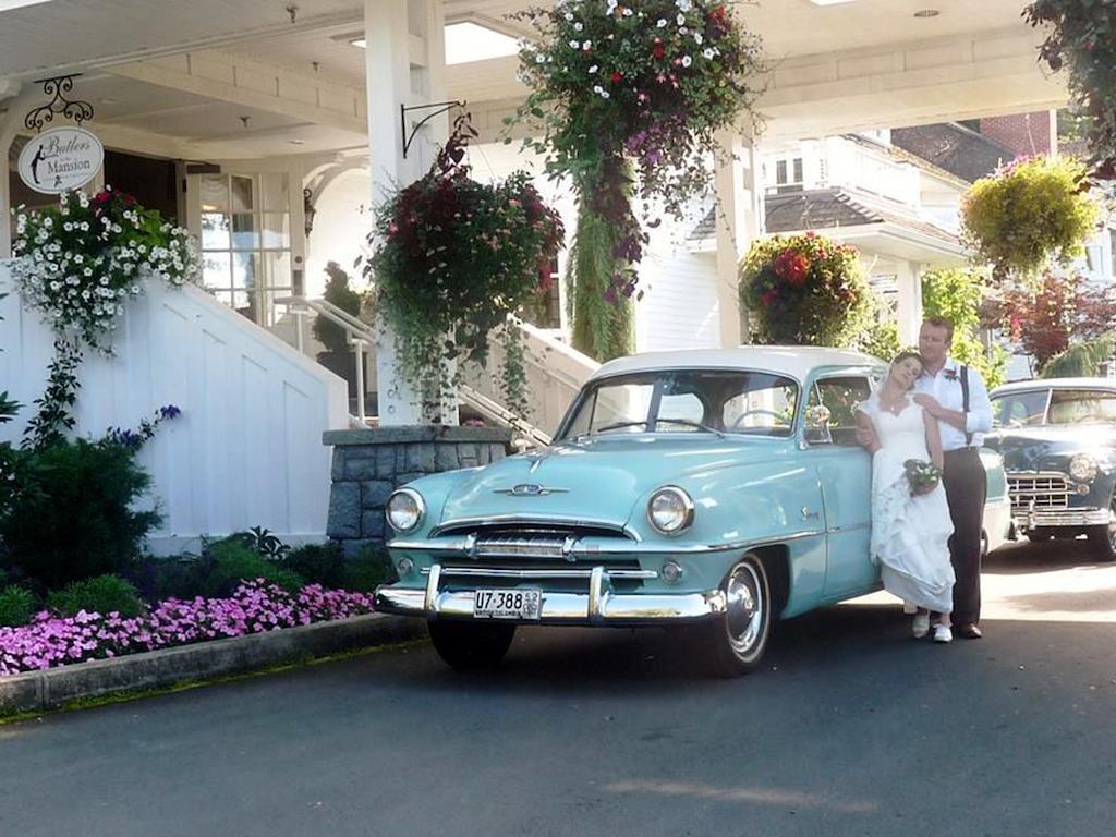 Crown Mansion Boutique Hotel & Villas Qualicum Beach Exterior foto